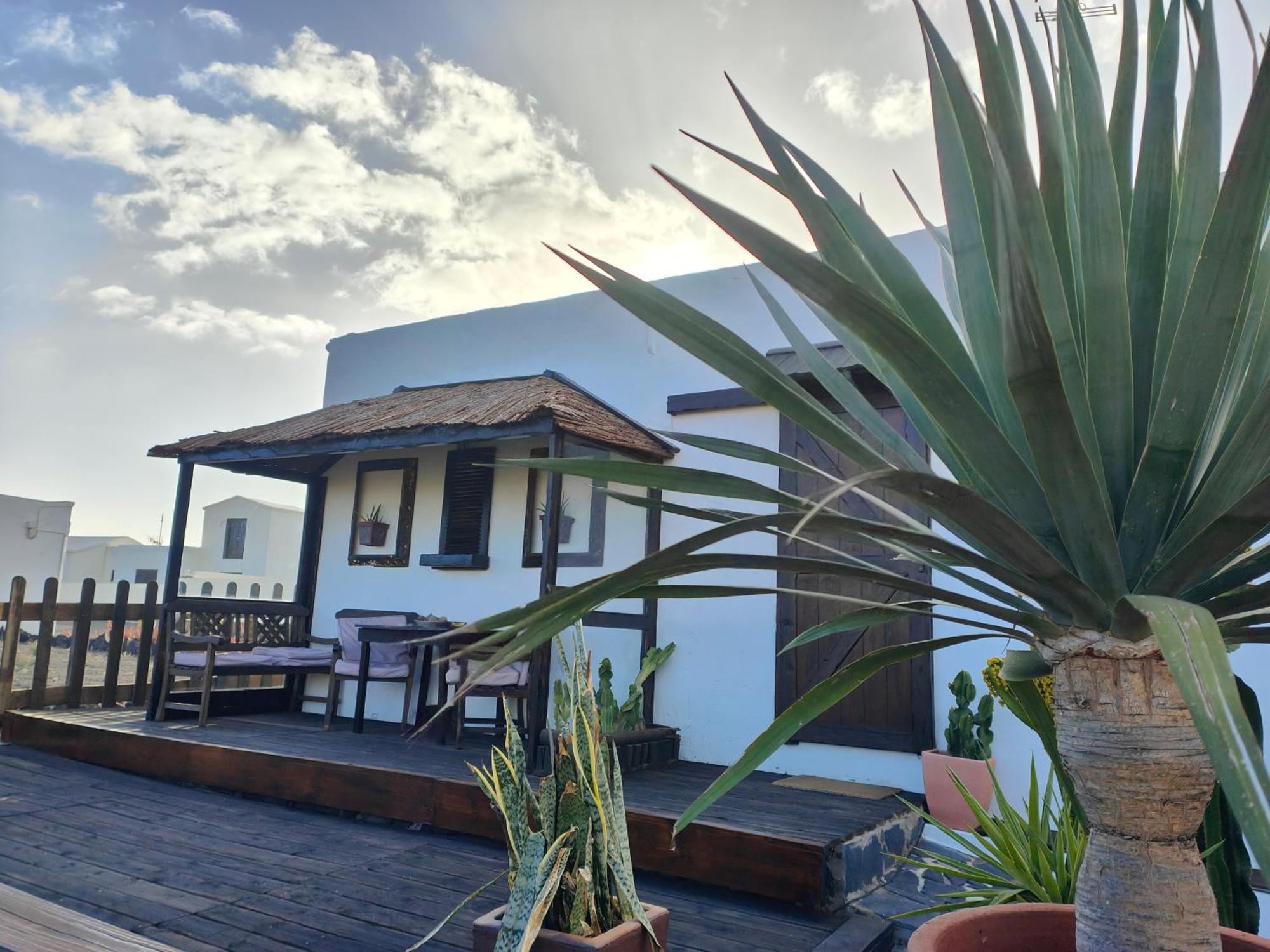 Las Casitas Masdache Tias Exterior photo