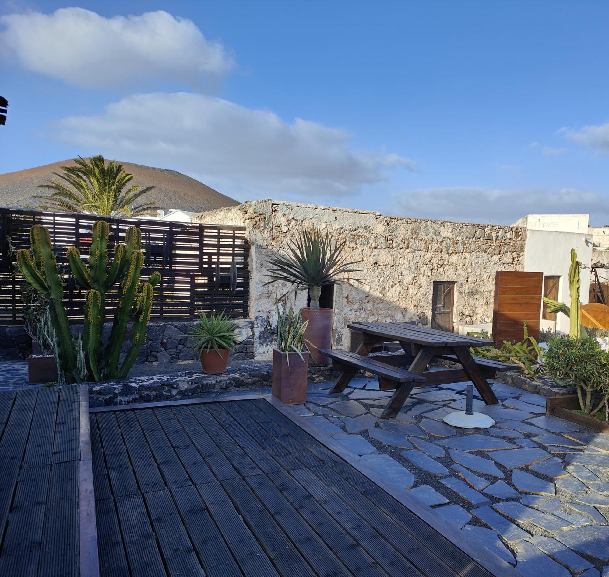 Las Casitas Masdache Tias Exterior photo